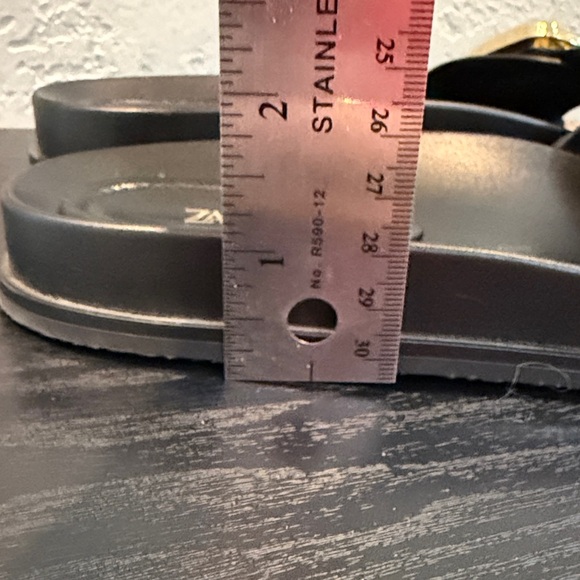 Zara Black Sandals with Gold Accent - Picture 17 of 17